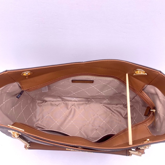 Michael Kors Large Chain Shoulder Bag and LG Continental Wallet Set - Picture 8 of 15